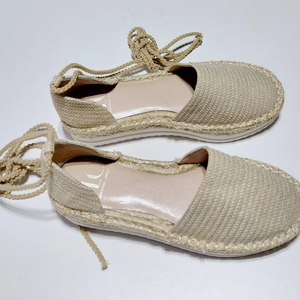 JENNIFER LOPEZ Women's Larenn Cream Espadrille Platform Slip On Shoe Size 7M